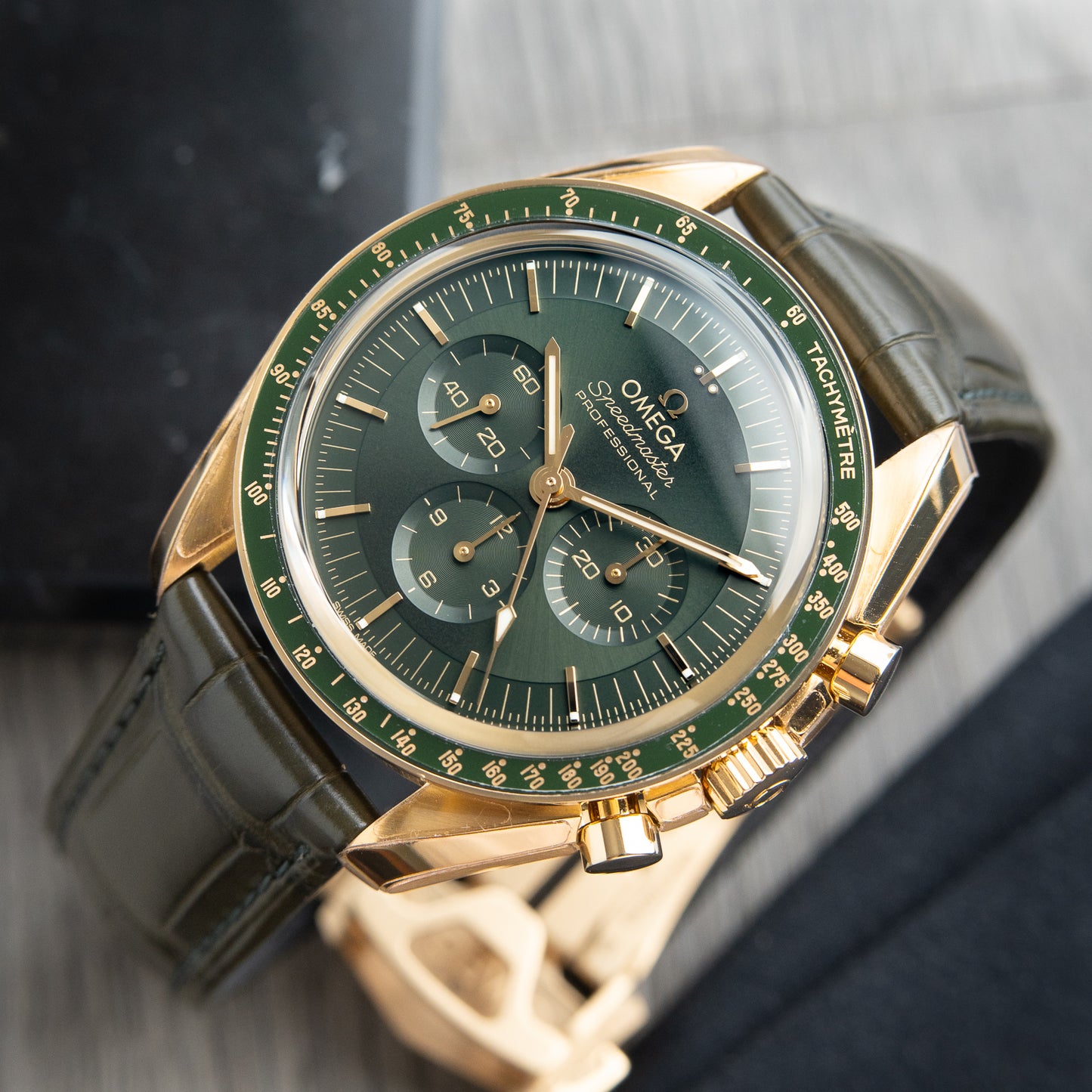 OMEGA – Speedmaster Moonshine