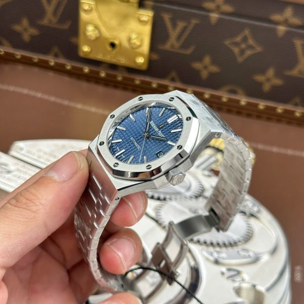 AUDEMARS PIGUET – Royal Oak Ultra Thin