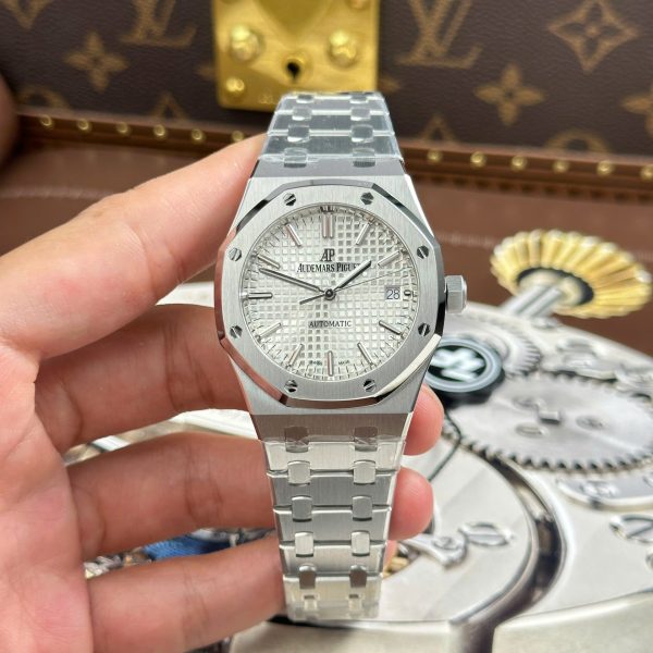 AUDEMARS PIGUET – Royal Oak Ultra Thin