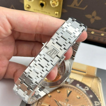 Royal Oak ultra slim automatic