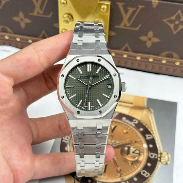 Royal Oak ultra slim automatic