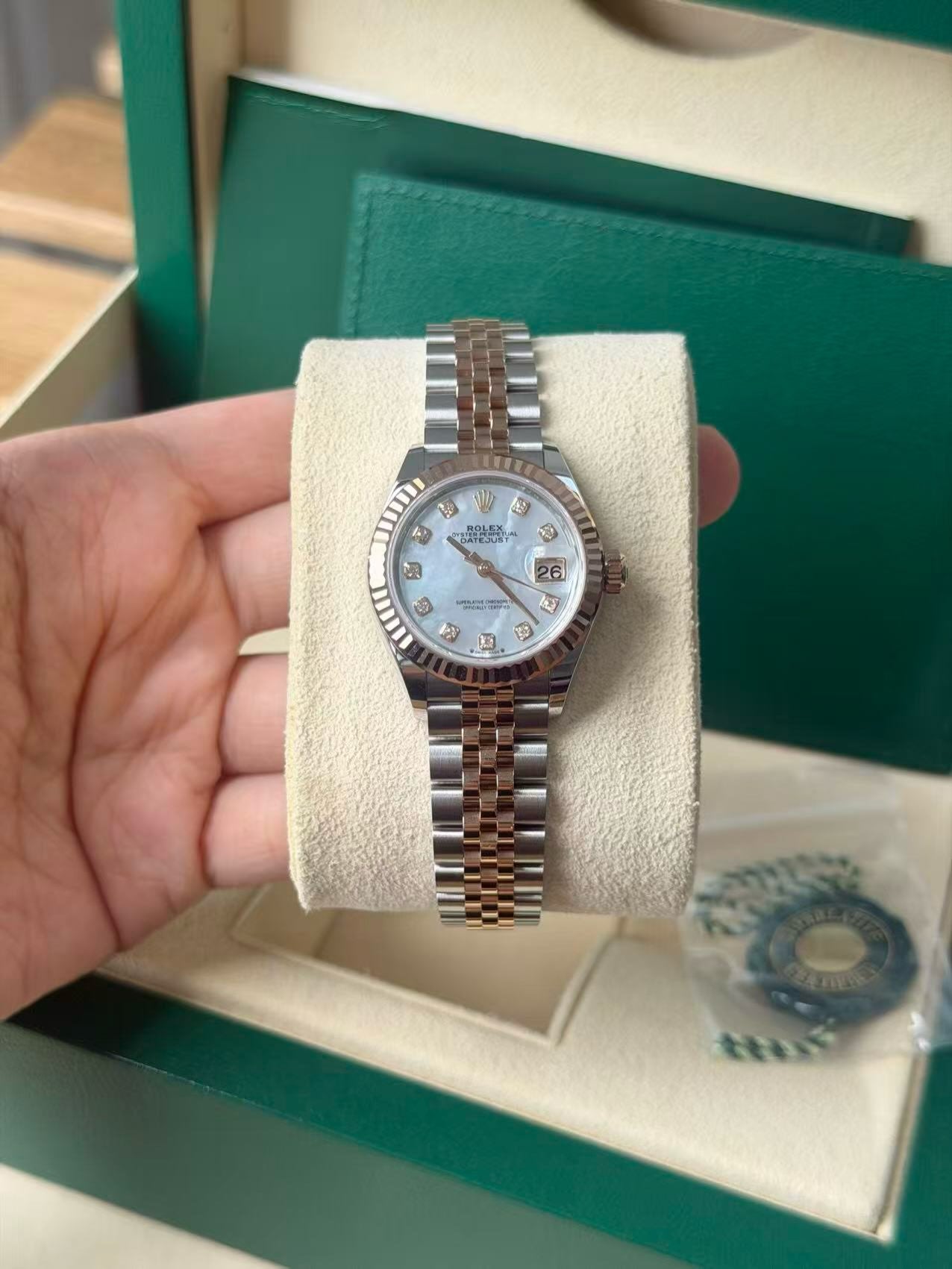 ROLEX – Datejust Lady 28mm